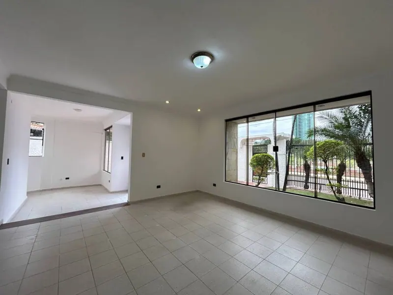 3-bedroom house for sale in Equipetrol, Brígida neighborhood: foto 3 de 14