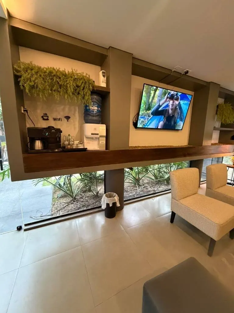 Local comercial de 18 m² en alquiler en la Zona Sur: foto 3 de 14