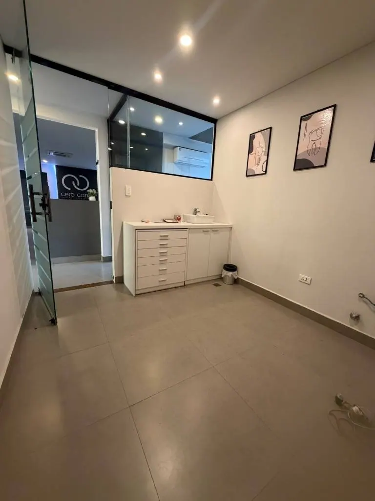 Local comercial de 18 m² en alquiler en la Zona Sur: foto 9 de 14