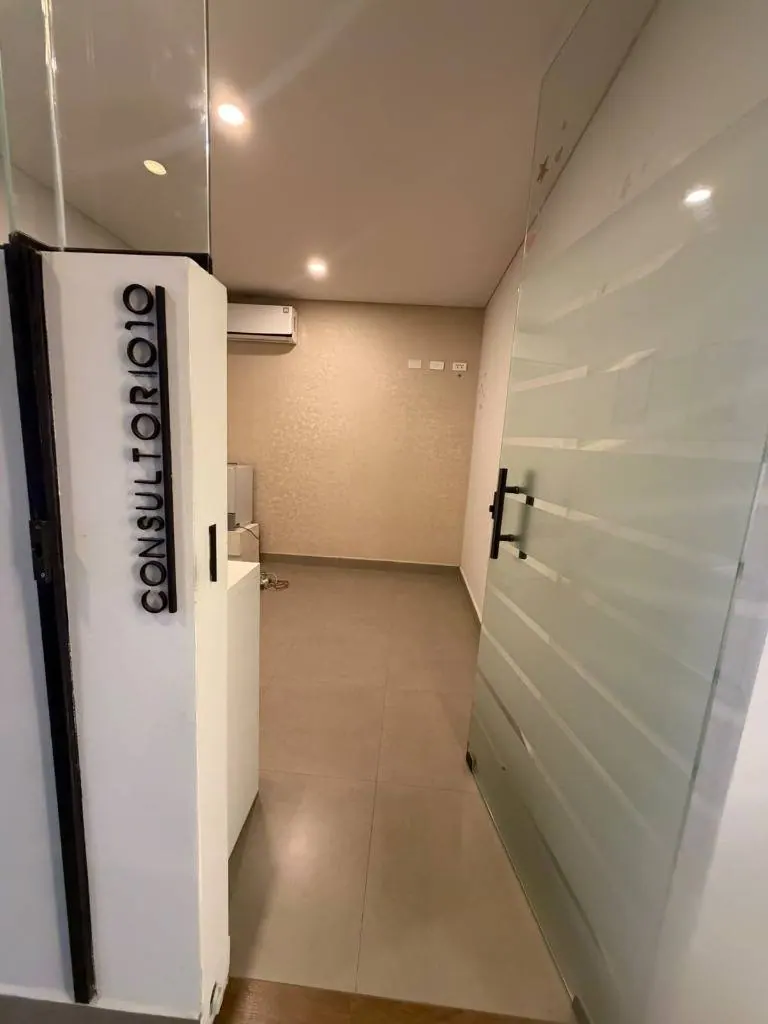 Local comercial de 18 m² en alquiler en la Zona Sur: foto 10 de 14