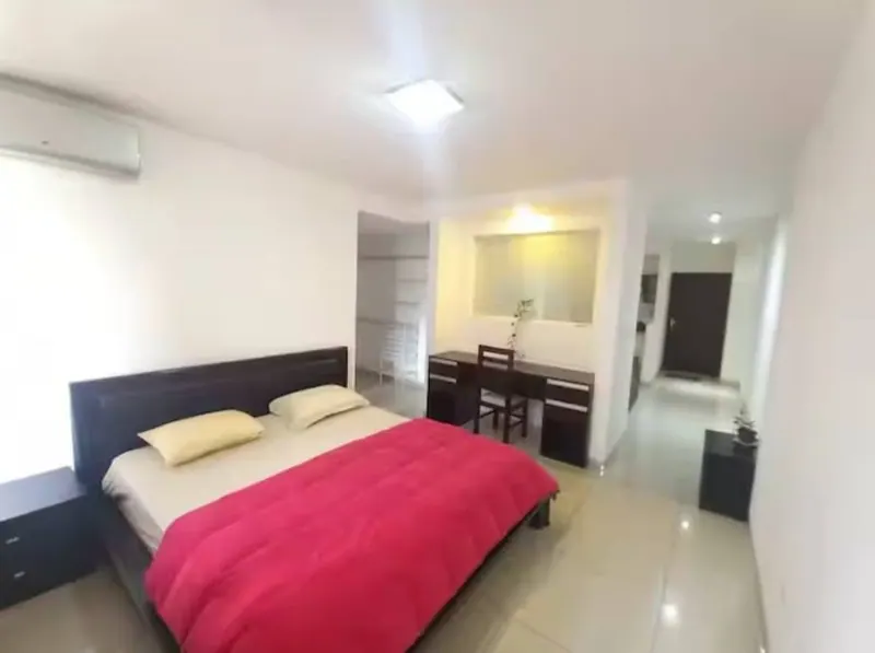 Departamento amoblado de 1 dormitorio en venta en la torre Ingavi: foto 4 de 5