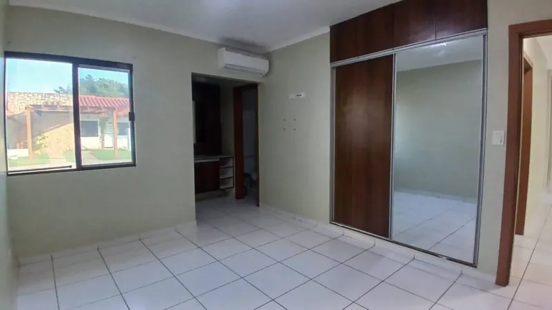 Casa de 4 dormitorios en alquiler en La Fontana Riviera 1: foto 6 de 25
