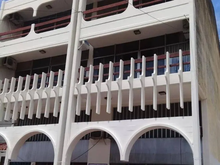 70 m² office for rent half a block from Plaza 24