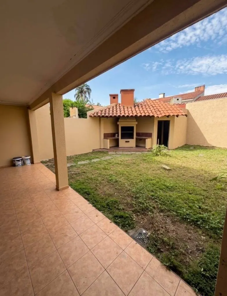 Casa de 4 dormitorios en venta sobre la avenida Alemania, Zona Norte: foto 5 de 8