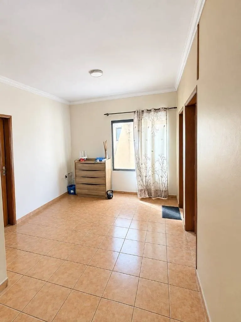 Casa de 4 dormitorios en venta sobre la avenida Alemania, Zona Norte: foto 7 de 8
