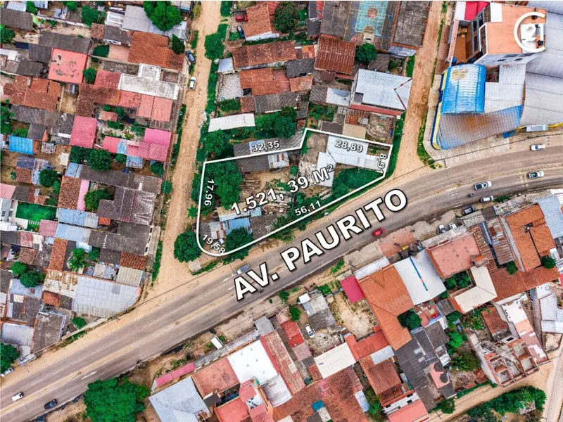 1,521.39 m² commercial lot for sale on Av. Paurito