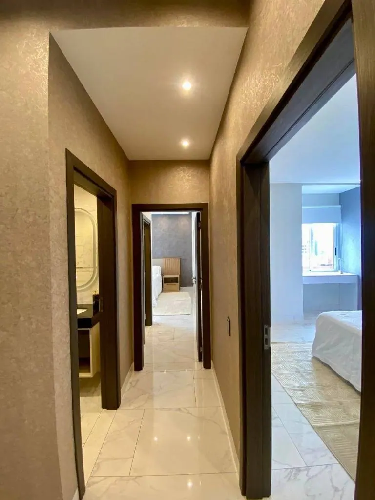 Departamento de 2 dormitorios en alquiler en Sky Magnolia, Equipetrol: foto 4 de 8