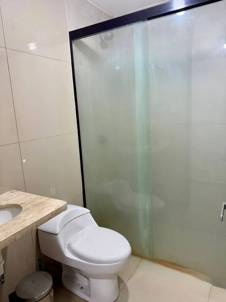 Monoambiente amoblado en alquiler en el condominio Torre Baruc: foto 5 de 8