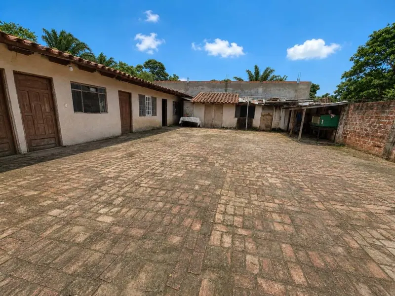 Casa en esquina con tiendas comerciales en venta en Valle Sánchez: foto 4 de 13