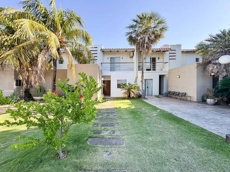 Casa de 4 dormitorios en venta en el condominio Puesta del Sol
