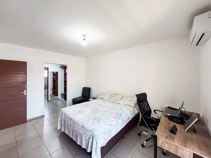 4-bedroom house for sale in the Puesta del Sol gated community: foto 19 de 21