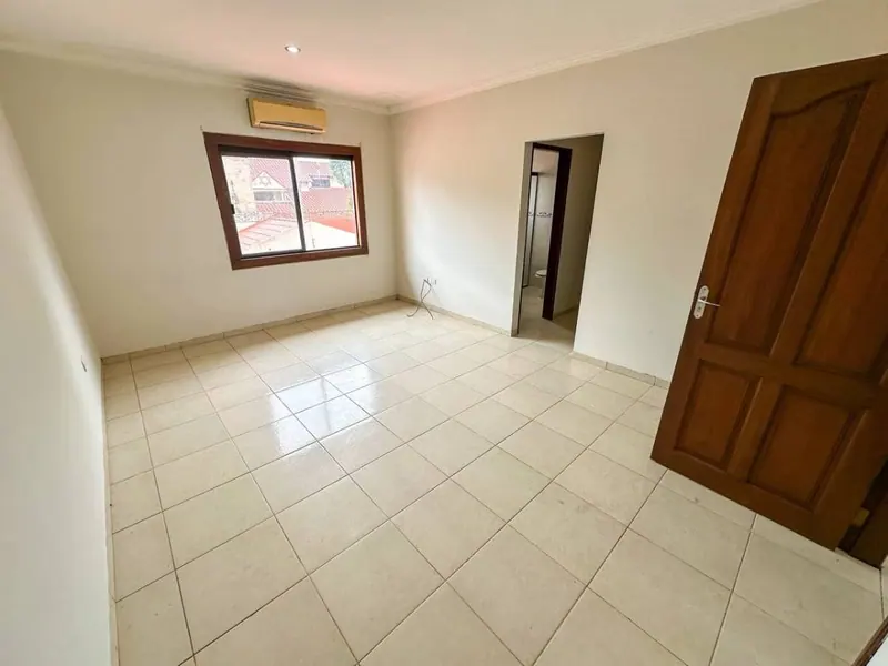 Casa de 4 dormitorios en venta en el Barrio Aeronáutico, Zona Sur: foto 4 de 11
