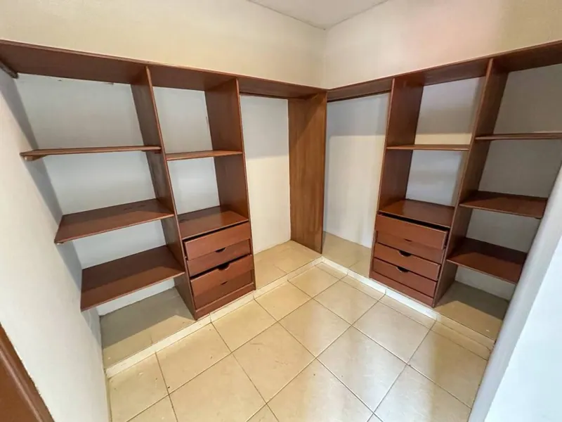 Casa de 4 dormitorios en venta en el Barrio Aeronáutico, Zona Sur: foto 6 de 11