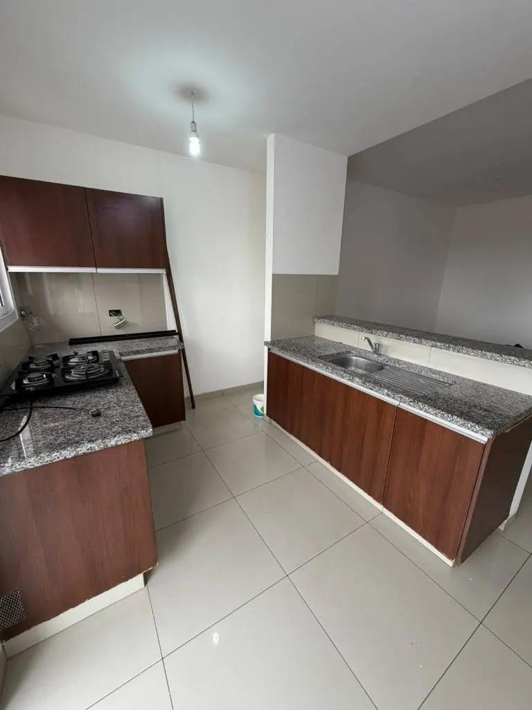 1-bedroom apartment for rent in the Kenya building, Sirari: foto 3 de 13