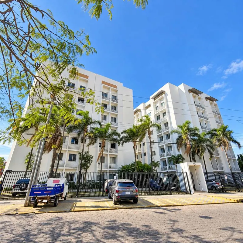 Departamento de 2 dormitorios en venta sobre la Av. Beni, Zona Norte