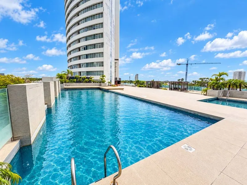 Furnished 1-bedroom apartment for rent in Torre Platinium 1: foto 7 de 10