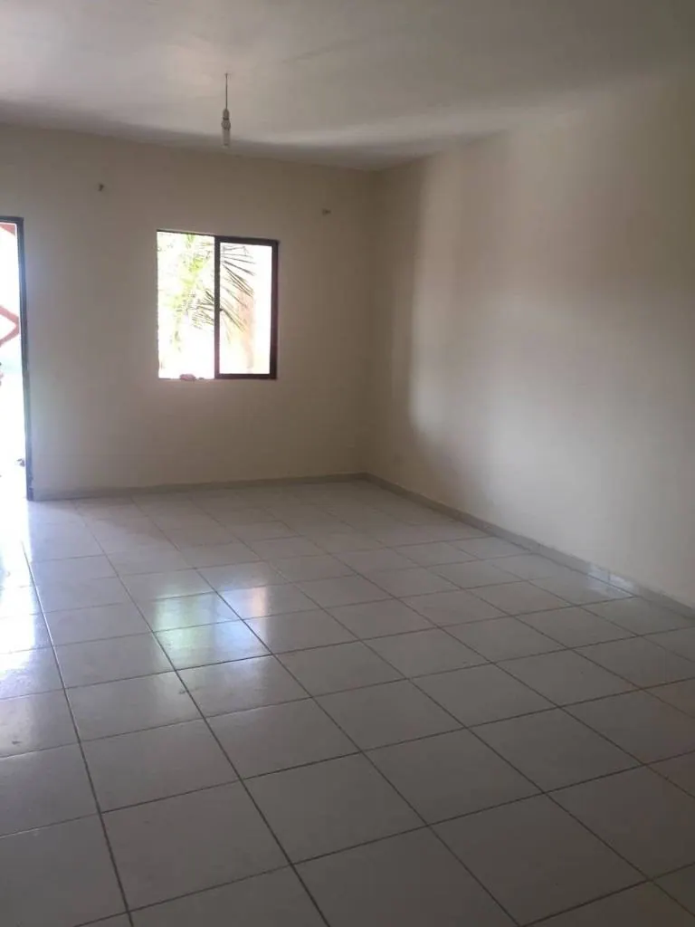 Casa de 3 dormitorios en venta en la Zona Norte, 7mo anillo: foto 3 de 10