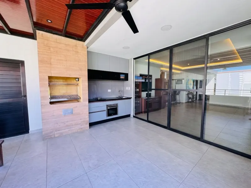 Casa de 5 dormitorios en esquina en venta en el condominio Urubó Nord: foto 11 de 27
