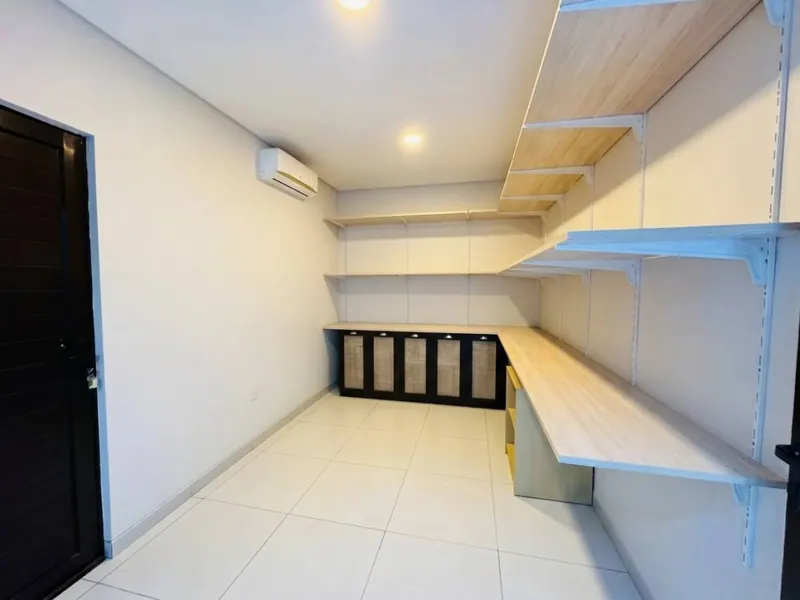 Casa de 5 dormitorios en esquina en venta en el condominio Urubó Nord: foto 16 de 27