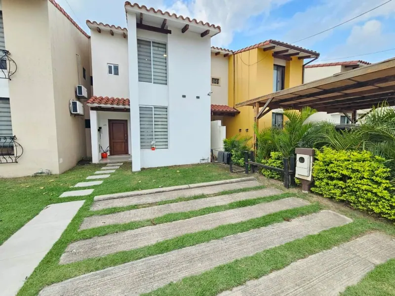 3-bedroom house for sale in the Colonial 1 gated community, North Zone: foto 1 de 16