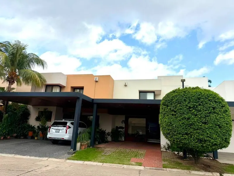 4-bedroom house for sale in the Rincón de la Hacienda gated community: foto 1 de 11