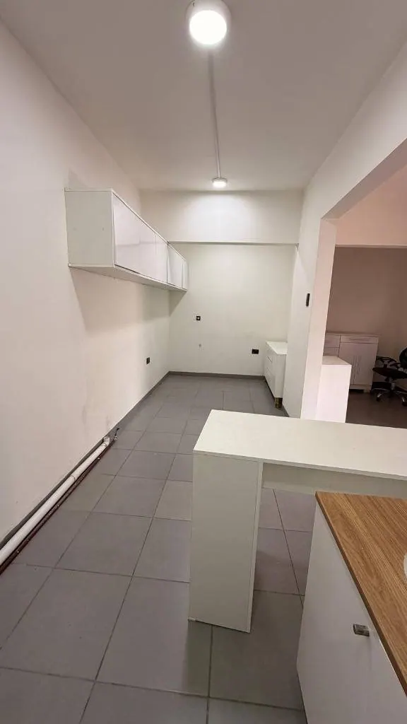 10 m² commercial space for rent in Equipetrol: foto 6 de 13
