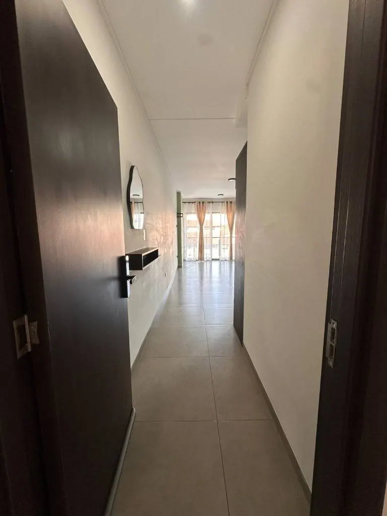 Departamento de 2 dormitorios en alquiler en el edificio Jireh Design: foto 2 de 14