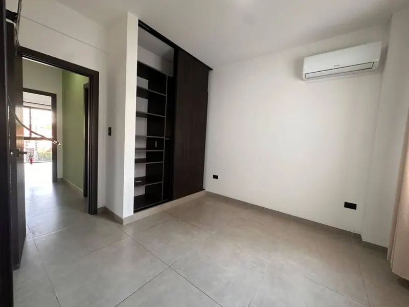 Departamento de 2 dormitorios en alquiler en el edificio Jireh Design: foto 7 de 14