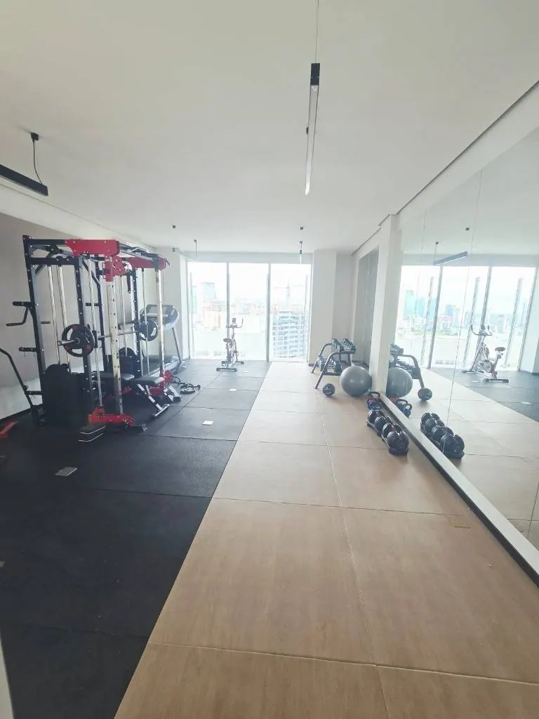 Departamento de 1 dormitorio en venta en Uptown Drei, Equipetrol: foto 17 de 24
