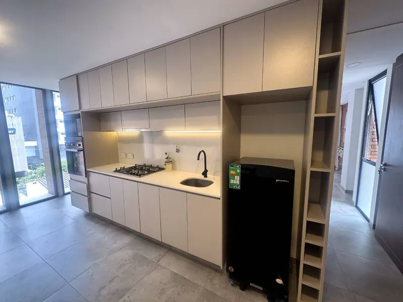 Furnished 2-bedroom apartment for rent in Atrium building: foto 3 de 10