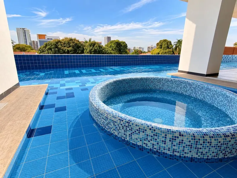 Furnished 3-bedroom apartment for rent in Sky Aqualina: foto 4 de 19