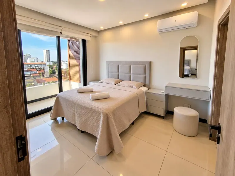 Furnished 3-bedroom apartment for rent in Sky Aqualina: foto 17 de 19