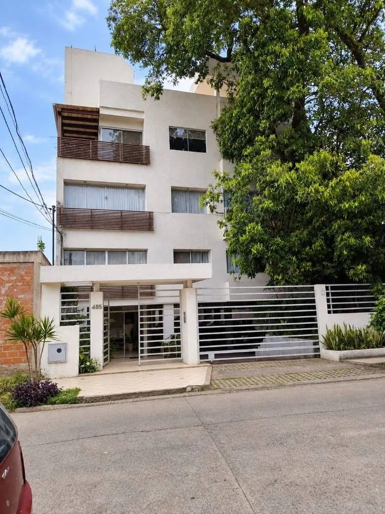 Departamento de 3 dormitorios en venta en el condominio El Trompillo