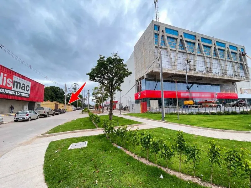 2,507 m² lot for rent facing Ventura Mall Sur: foto 1 de 8