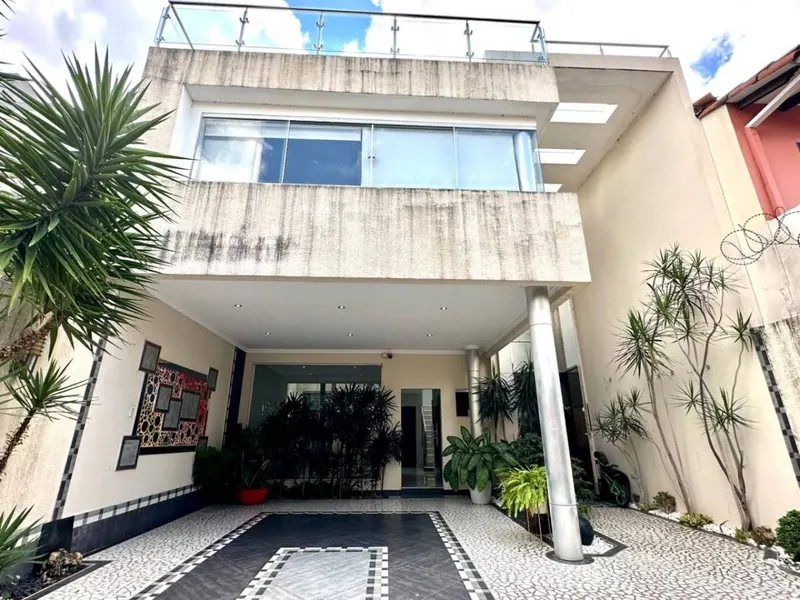 Casa de 5 dormitorios en venta cerca del parque Urbano, Zona Sur: foto 2 de 47