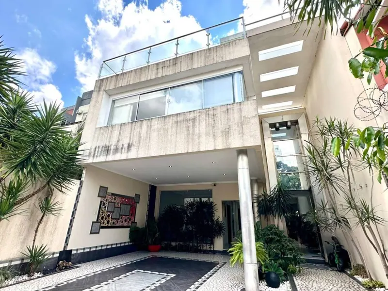 Casa de 5 dormitorios en venta cerca del parque Urbano, Zona Sur: foto 3 de 47