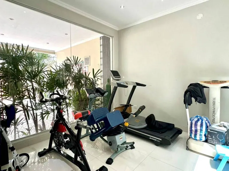 Casa de 5 dormitorios en venta cerca del parque Urbano, Zona Sur: foto 5 de 47