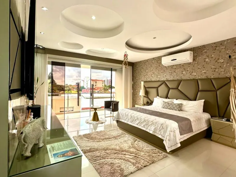 Casa de 5 dormitorios en venta cerca del parque Urbano, Zona Sur: foto 35 de 47