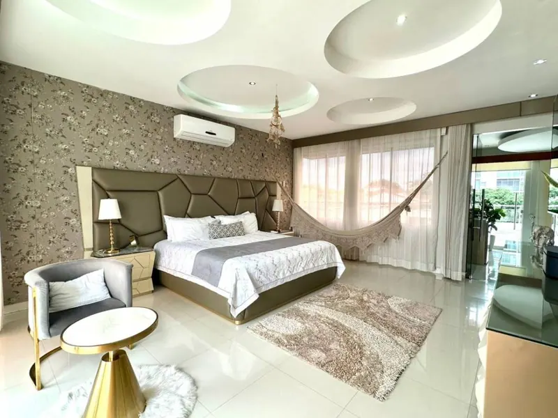 Casa de 5 dormitorios en venta cerca del parque Urbano, Zona Sur: foto 36 de 47