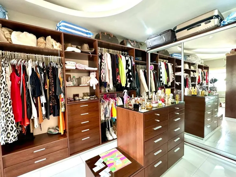 Casa de 5 dormitorios en venta cerca del parque Urbano, Zona Sur: foto 41 de 47