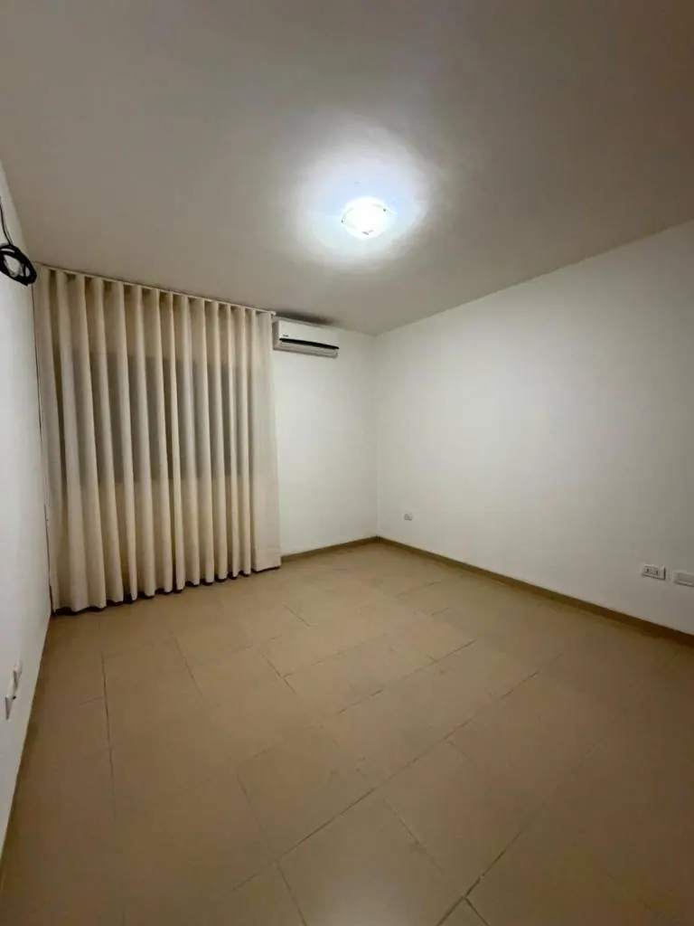 3-bedroom house for rent on Av. Beni, North Zone: foto 8 de 12