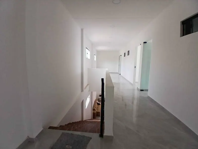 Edificio de uso mixto en venta sobre la Av. Centenario, 2° anillo: foto 6 de 8