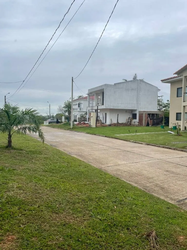 704.74 m² lot for sale in Bella Flor, Urubó: foto 3 de 12