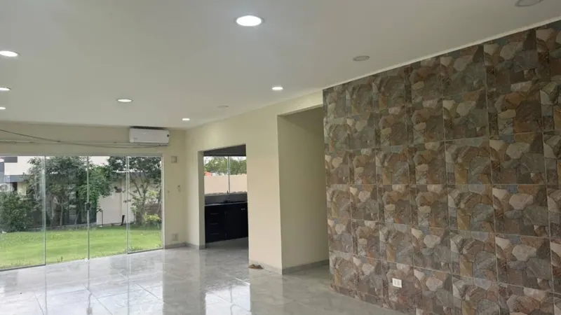 Casa de 3 dormitorios en venta en Loma del Bosque, Urubó: foto 7 de 14