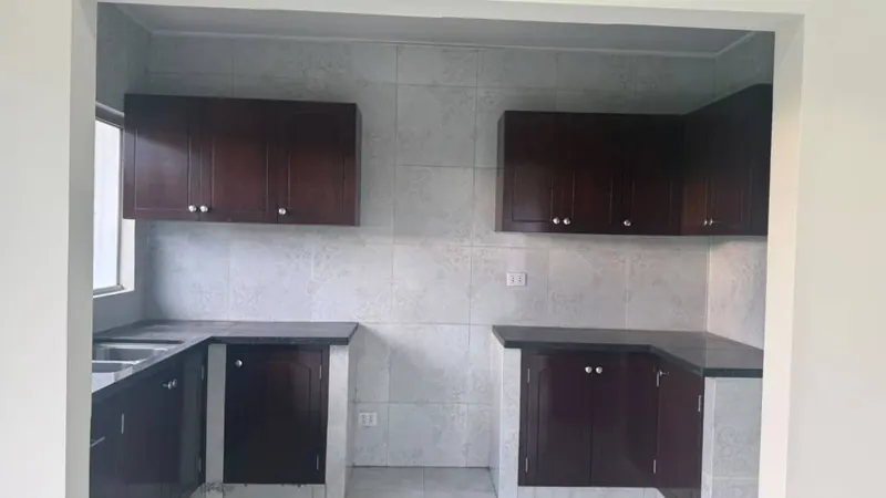 Casa de 3 dormitorios en venta en Loma del Bosque, Urubó: foto 8 de 14