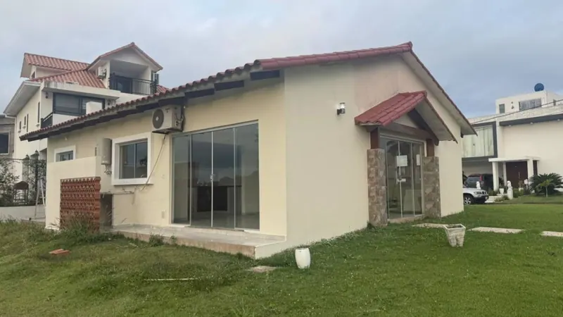 Casa de 3 dormitorios en venta en Loma del Bosque, Urubó: foto 14 de 14