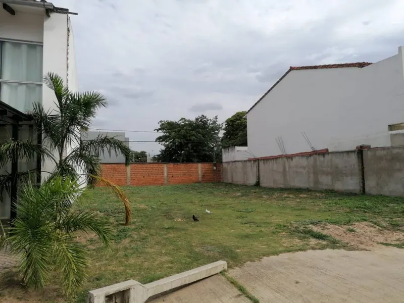 159.87 m² lot for sale in the Palmas del Sol gated community: foto 3 de 7