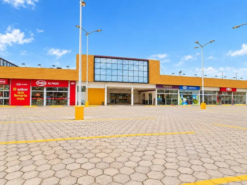 Local comercial de 50 m² en alquiler sobre la Av. Banzer, Zona Norte