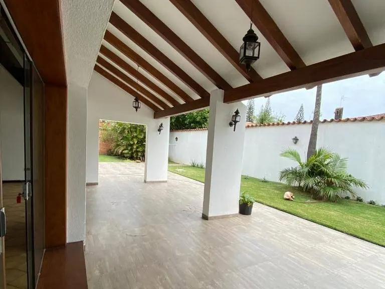Casa de 2 plantas en venta en Urbarí, 2do anillo, 620 m²: foto 6 de 32