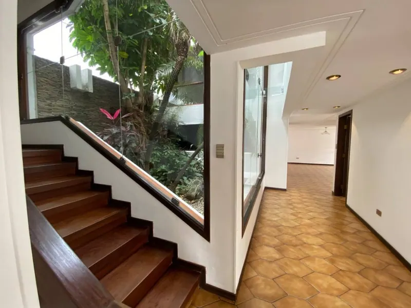 Casa de 2 plantas en venta en Urbarí, 2do anillo, 620 m²: foto 11 de 32